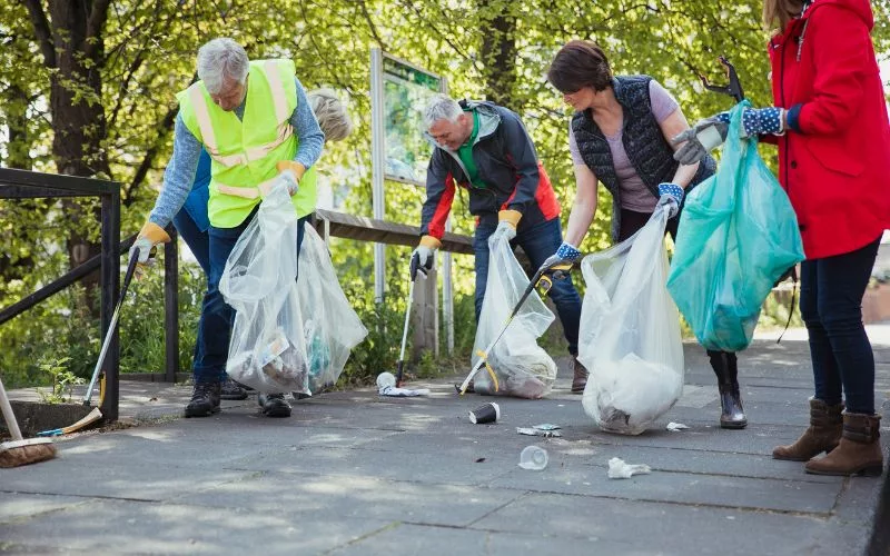 community litter pick 1 jpg